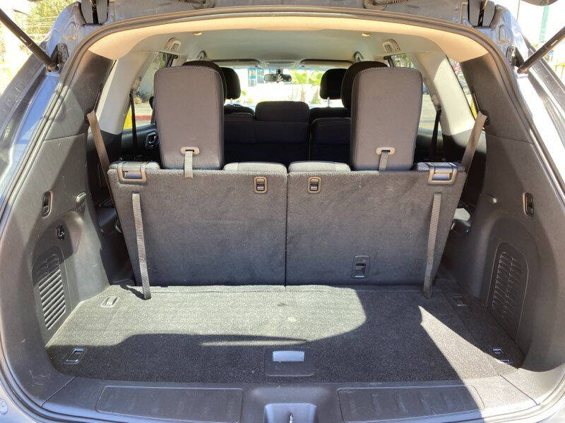 2017 Nissan Pathfinder S