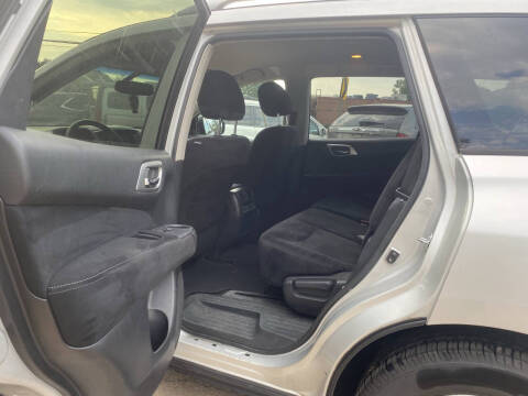 2015 Nissan Pathfinder SV