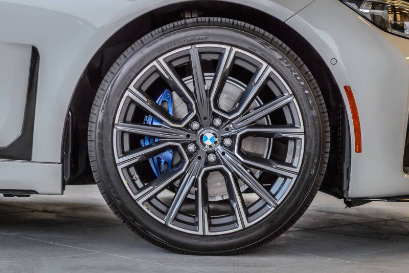 2020 BMW 7 Series 740i