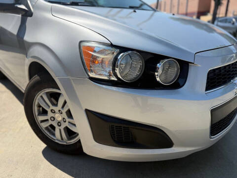 2016 Chevrolet Sonic LT Auto