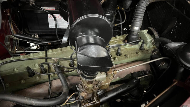 1948 Packard Victoria Super 8