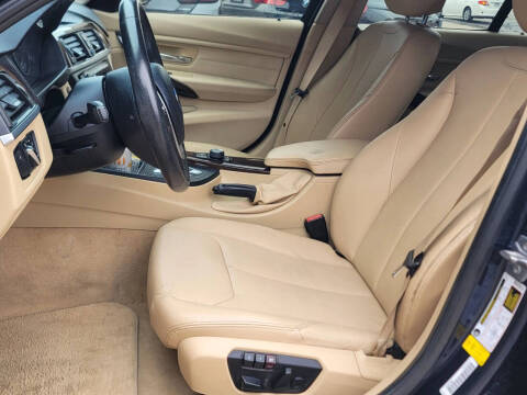 2015 BMW 3 Series 328i