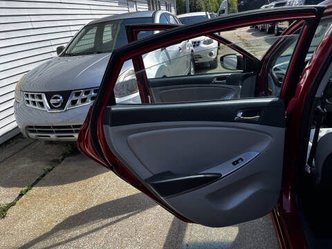 2016 Hyundai Accent SE