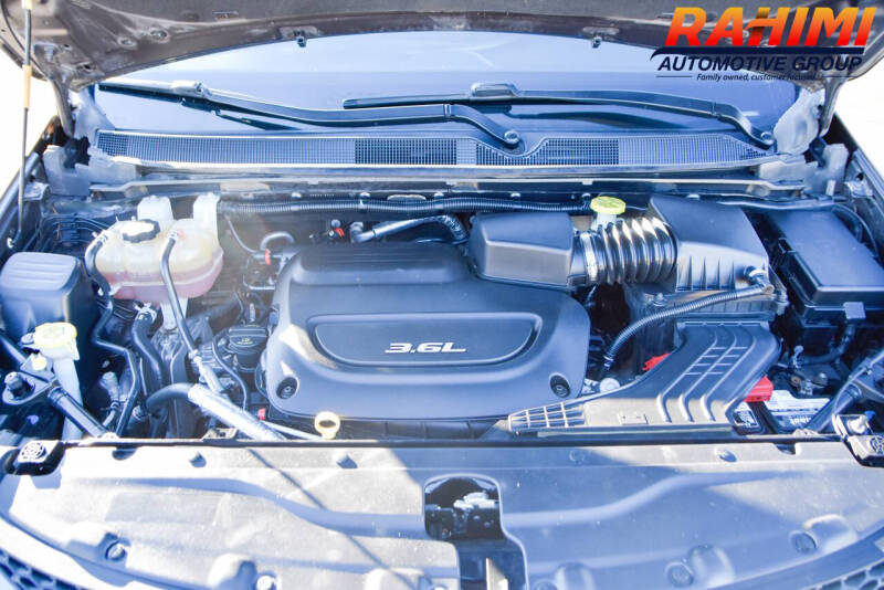 2017 Chrysler Pacifica Touring-L