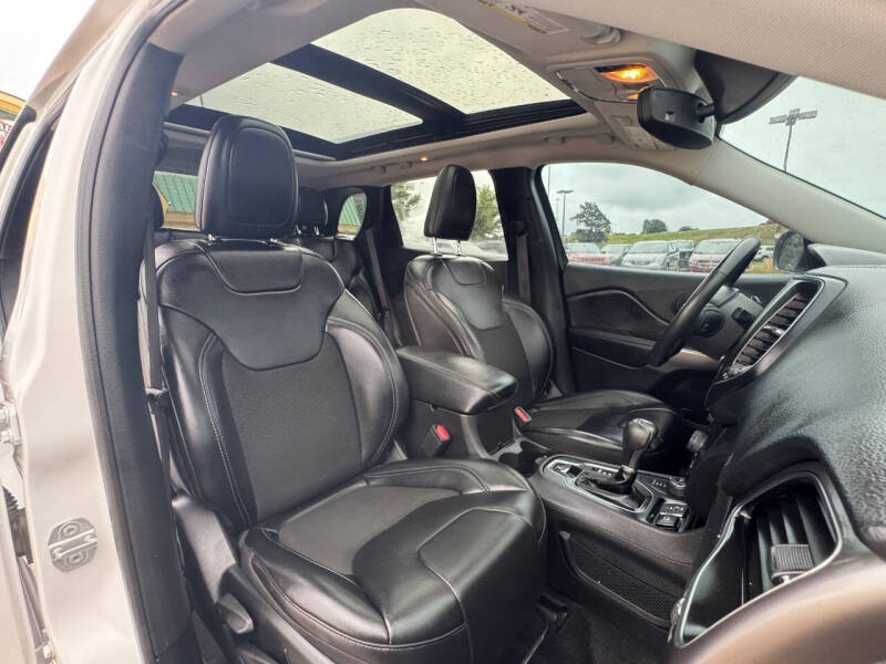 2019 Jeep Cherokee Latitude Plus