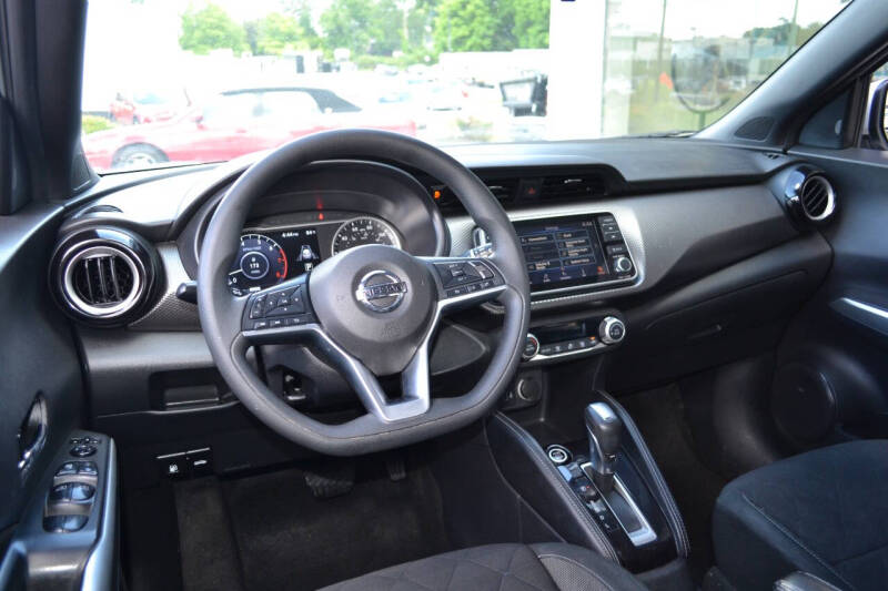 2020 Nissan Kicks SV