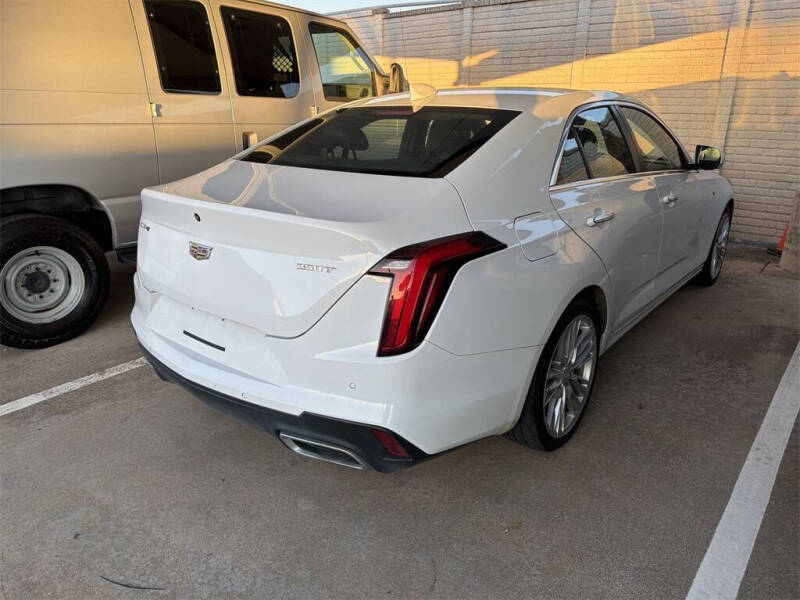 2023 Cadillac CT4 Premium Luxury