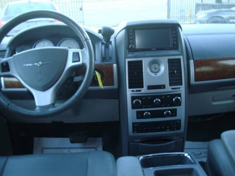 2008 Chrysler Town and Country Touring