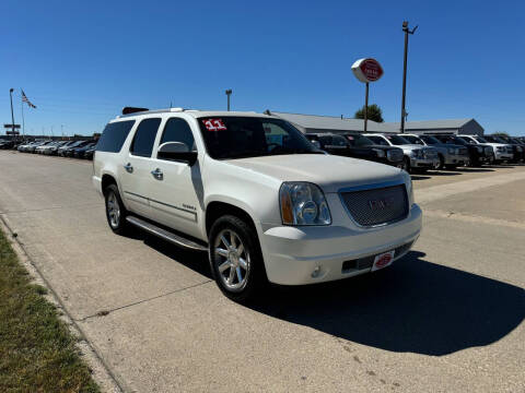 2011 GMC Yukon XL for sale at UNITED AUTO INC in South Sioux City NE