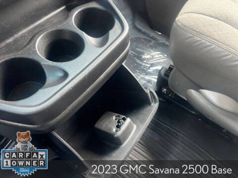 2023 GMC Savana 2500