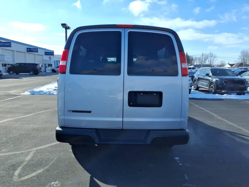 2019 Chevrolet Express LS 3500