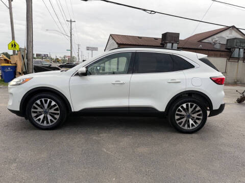 2020 Ford Escape Titanium