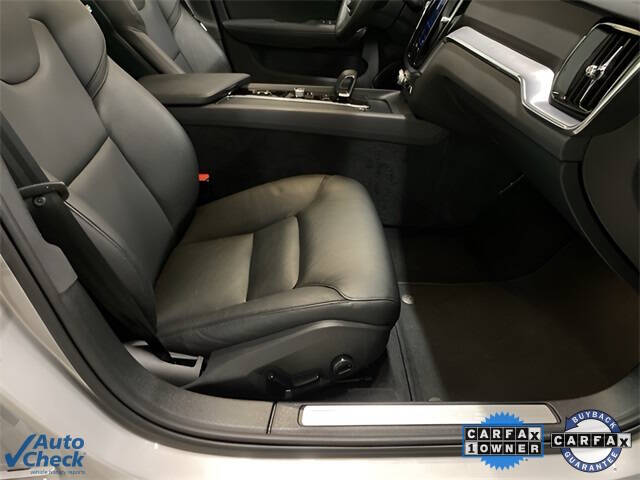 2025 Volvo S60 B5 Core