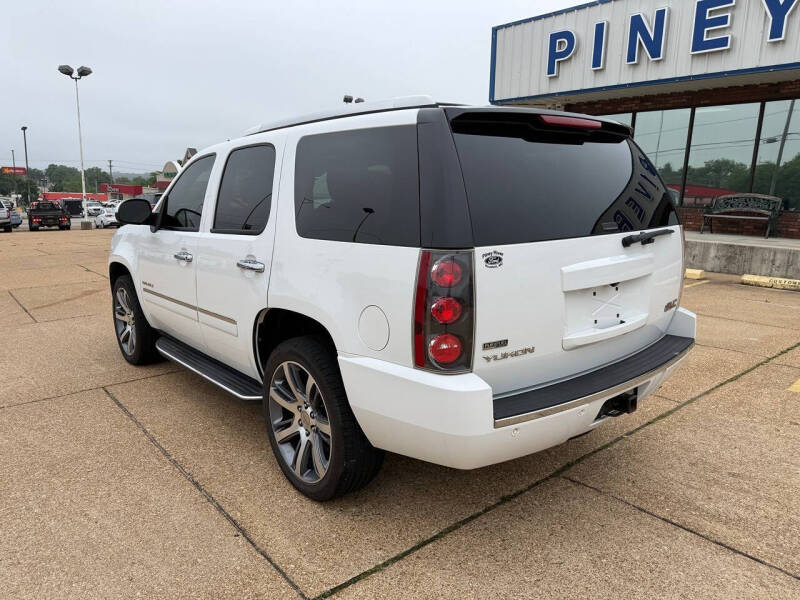 2011 GMC Yukon Denali