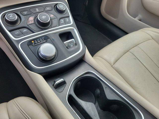 2017 Chrysler 200 Limited Platinum