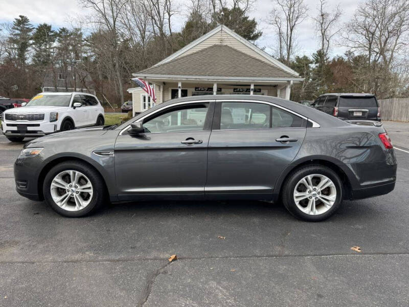 2018 Ford Taurus SEL