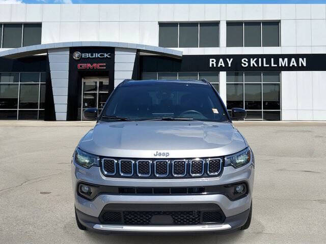 Gray 2024 Jeep Compass Limited 4x4 Limited 4dr SUV 2