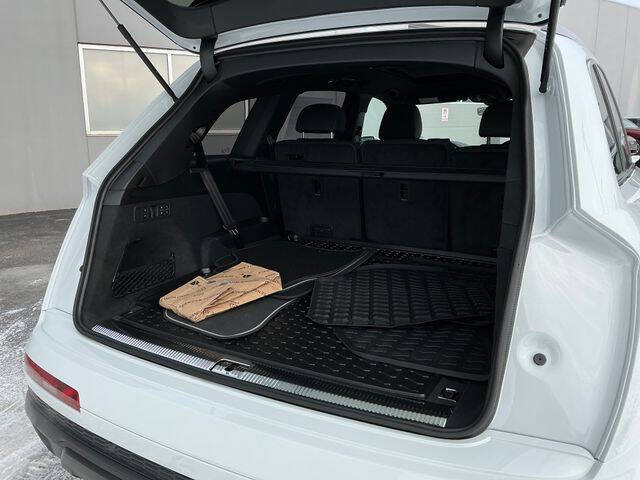 2026 Audi Q7 quattro Premium Plus 55 TFSI