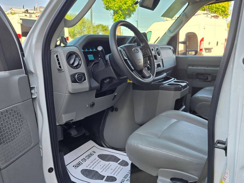 2023 Ford E-Series