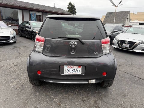 2014 Scion iQ