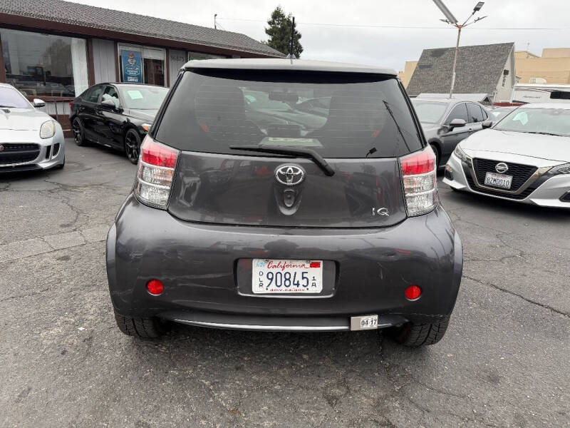 2014 Scion iQ