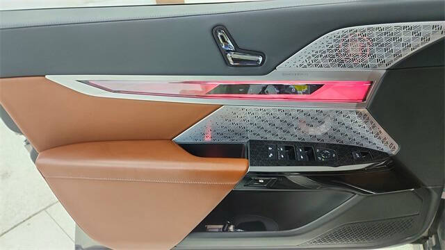 2023 BMW 7 Series 740i