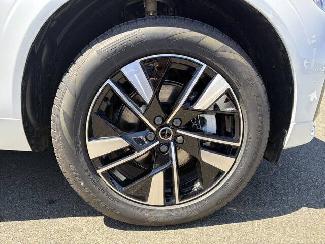 2026 Volvo XC60 B5 Core