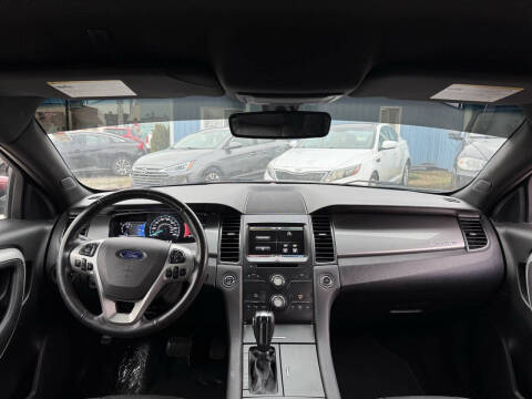 2015 Ford Taurus SEL