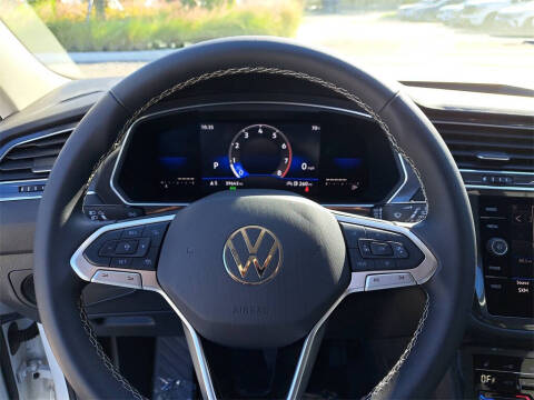 2022 Volkswagen Tiguan SE