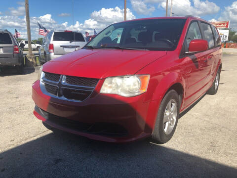 2013 Dodge Grand Caravan for sale at EXECUTIVE CAR SALES LLC in North Fort Myers FL