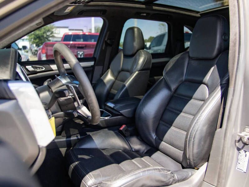 2015 Porsche Cayenne Turbo