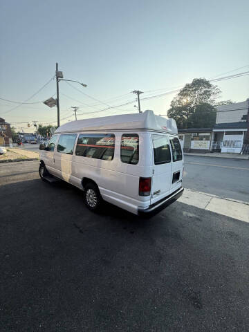 2013 Ford E-Series