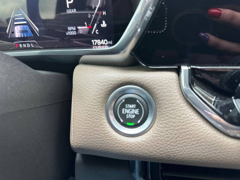 2024 GMC Canyon Denali