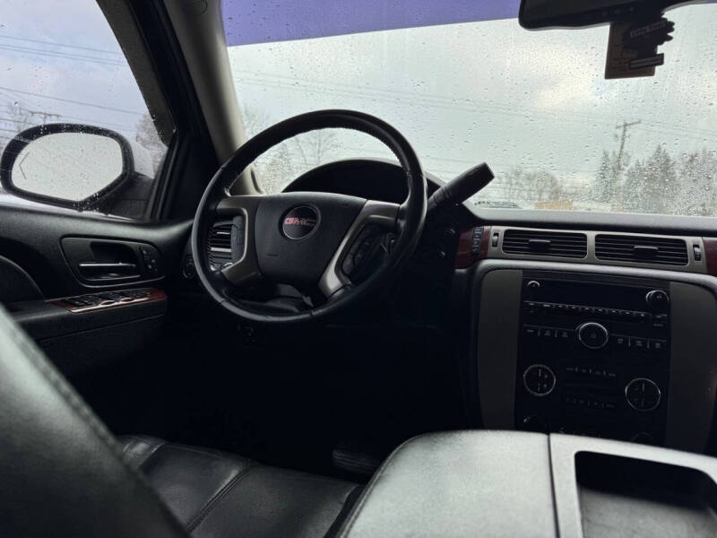 2011 GMC Yukon XL SLT 2500