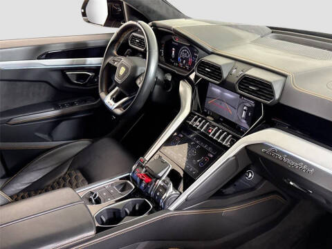 2020 Lamborghini Urus