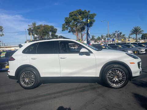 2016 Porsche Cayenne S