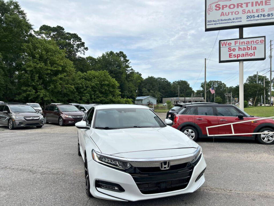 2018 Honda Accord Sport's photo