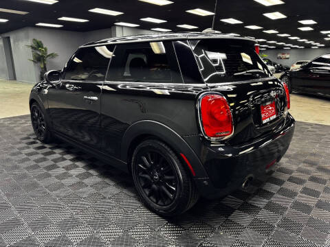 2018 MINI Hardtop 2 Door Cooper