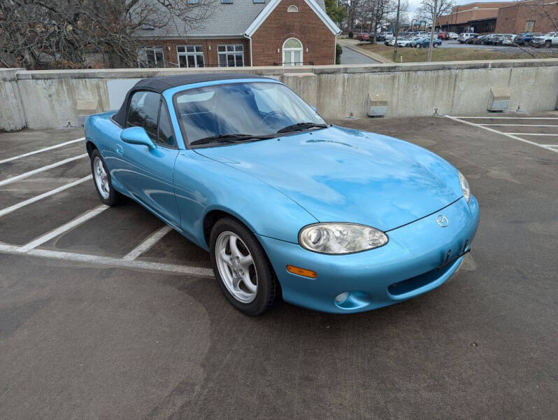 2002 Mazda MX-5 Miata for sale at QC Motors in Fayetteville AR