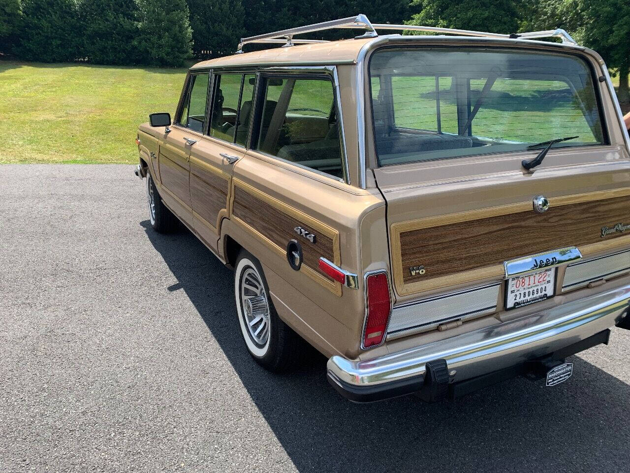 1989 Jeep Grand Wagoneer 8