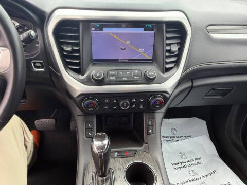 2019 GMC Acadia SLT-1