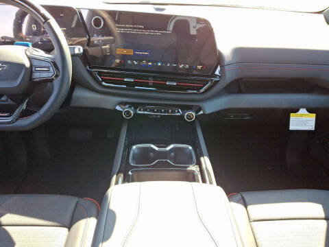 2025 Chevrolet Silverado EV RST