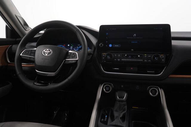 2025 Toyota Grand Highlander Platinum