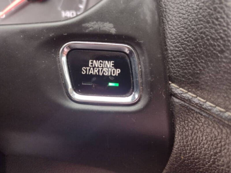 2017 GMC Acadia SLE-2