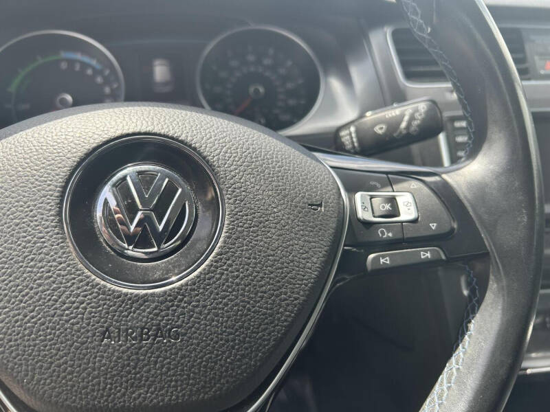 2015 Volkswagen e-Golf SEL Premium