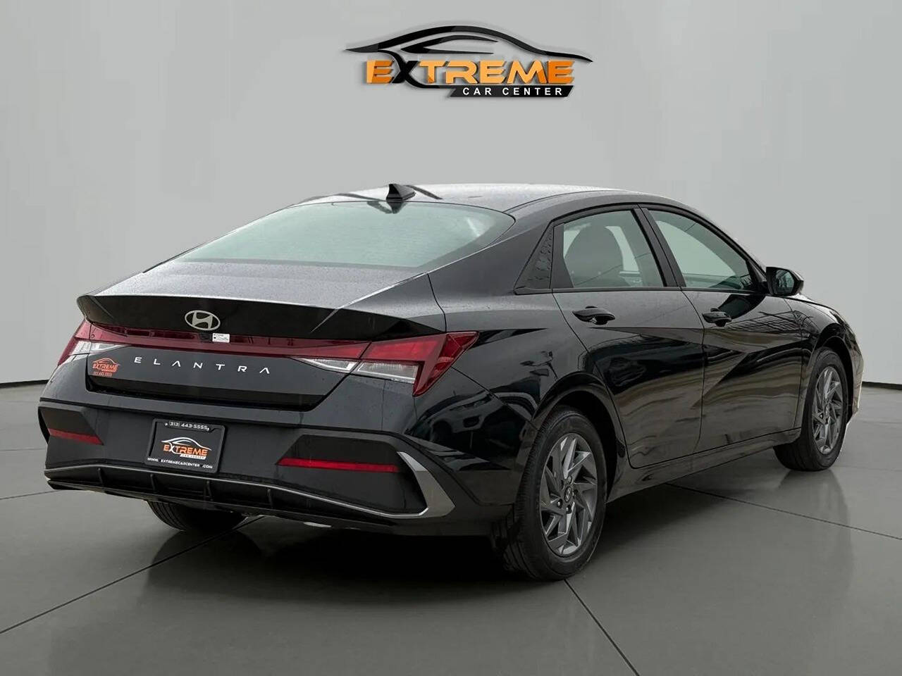 2024 Hyundai ELANTRA for sale at Extreme Car Center in Detroit, MI