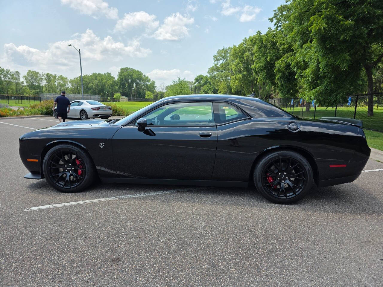 2016 Dodge Challenger 8