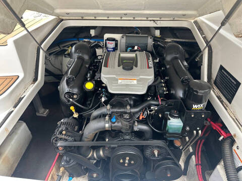 2013 Crownline E260 XS