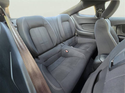 2021 Ford Mustang EcoBoost