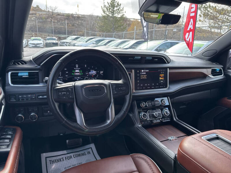 2023 GMC Yukon XL Denali Ultimate